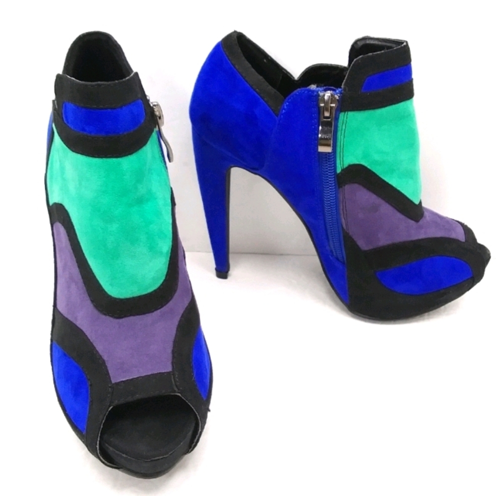 HEARTSOUL Suede Colorblock Platform Peep-Toe Booties Like New